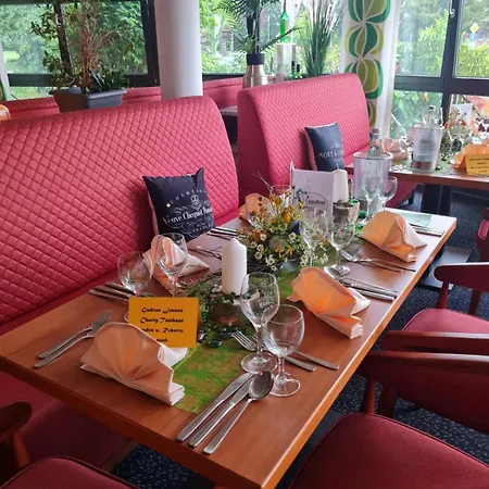 Grandhotel Esplanade 3*