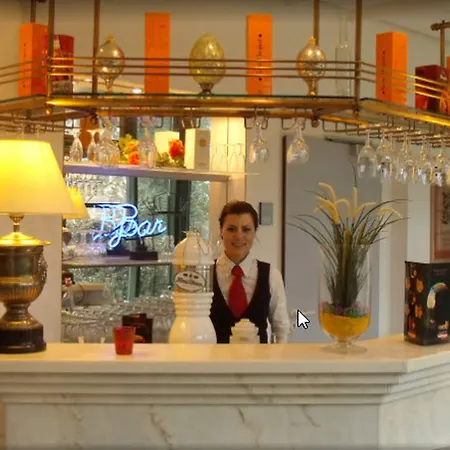 Grandhotel Esplanade 3*